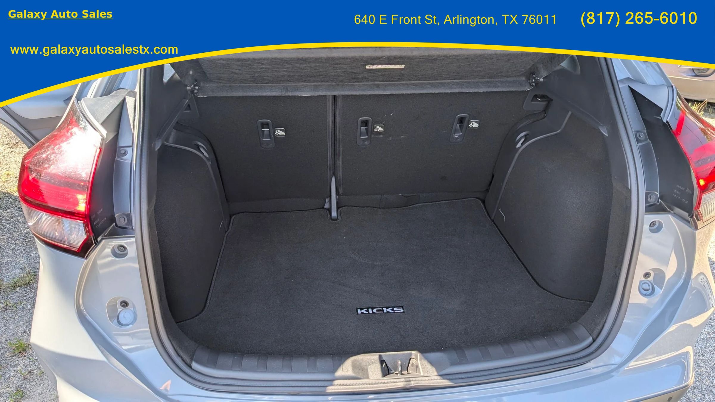 Used 2023 Nissan Kicks SR w/ SR Premium Package FWD image 12