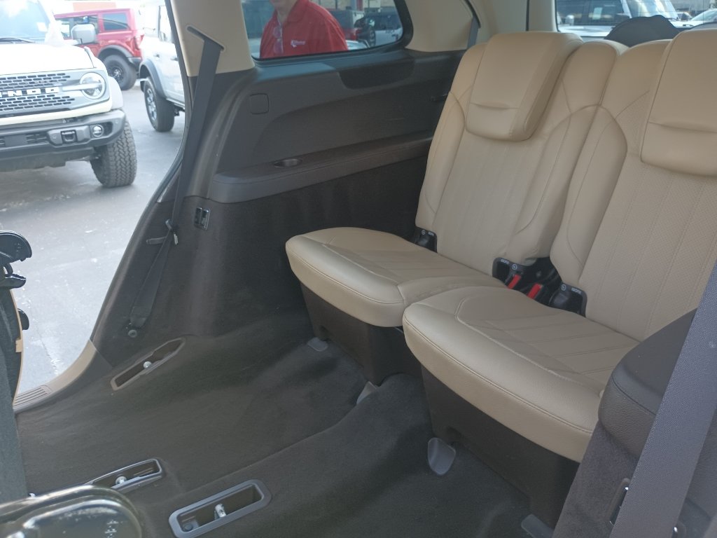 Used 2018 Mercedes-Benz GLS 450 4MATIC image 31