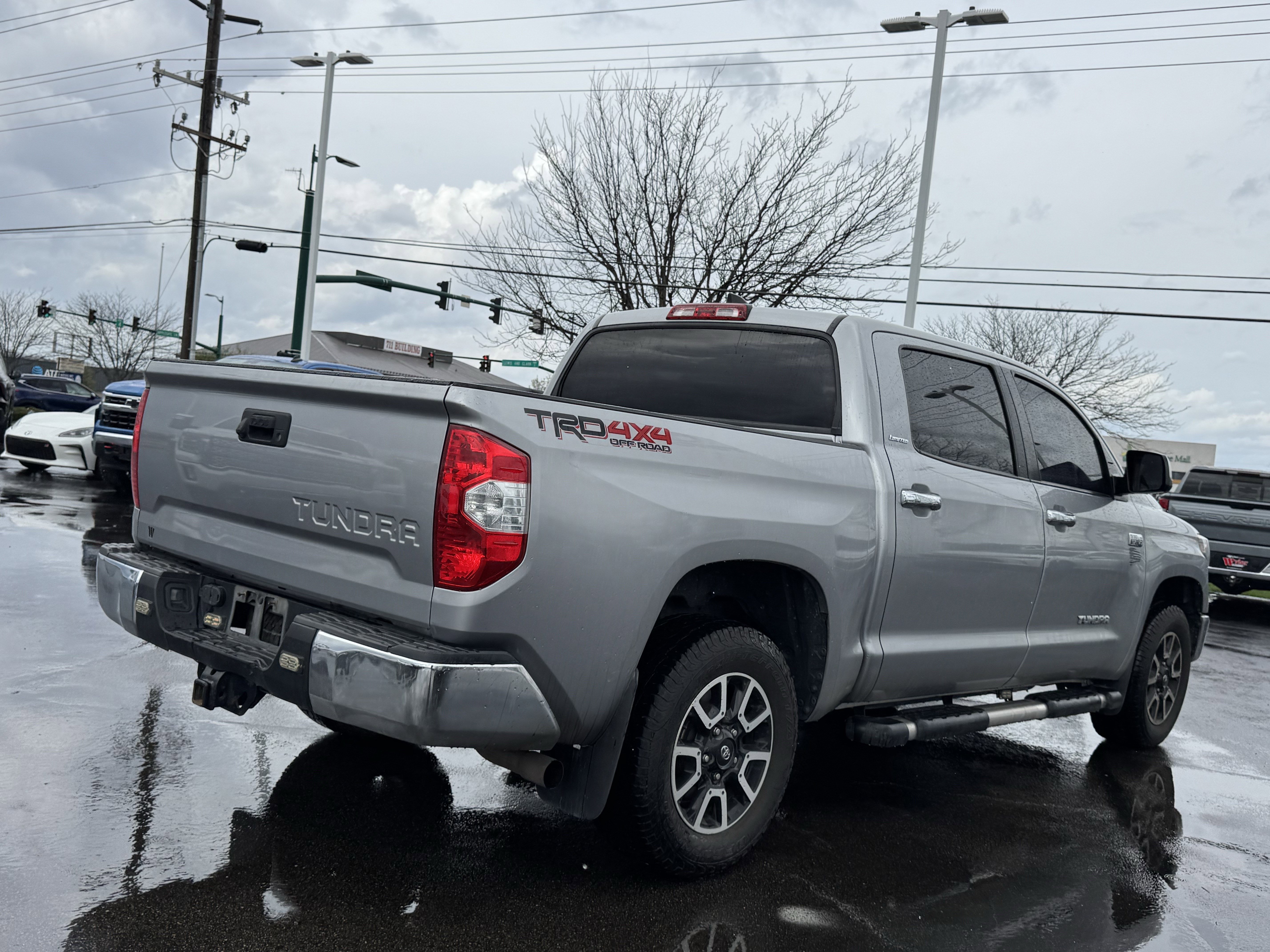 Used 2021 Toyota Tundra Limited w/ TRD Off-Road Package image 16