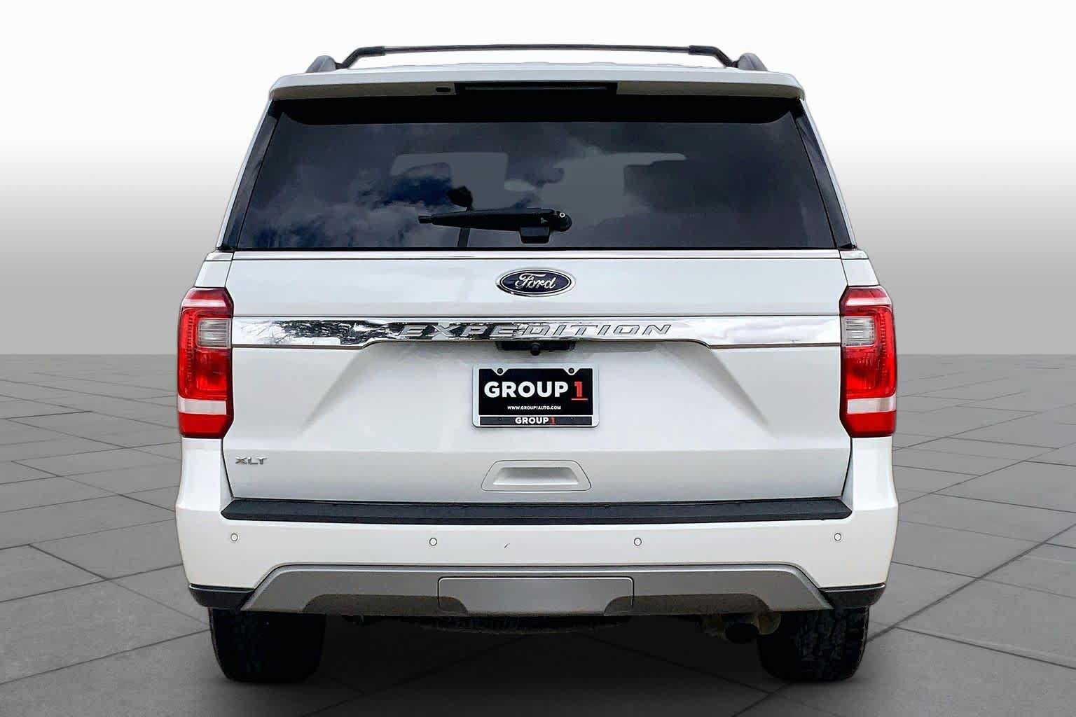 Used 2020 Ford Expedition XLT w/ Equipment Group 202A RWD image 5