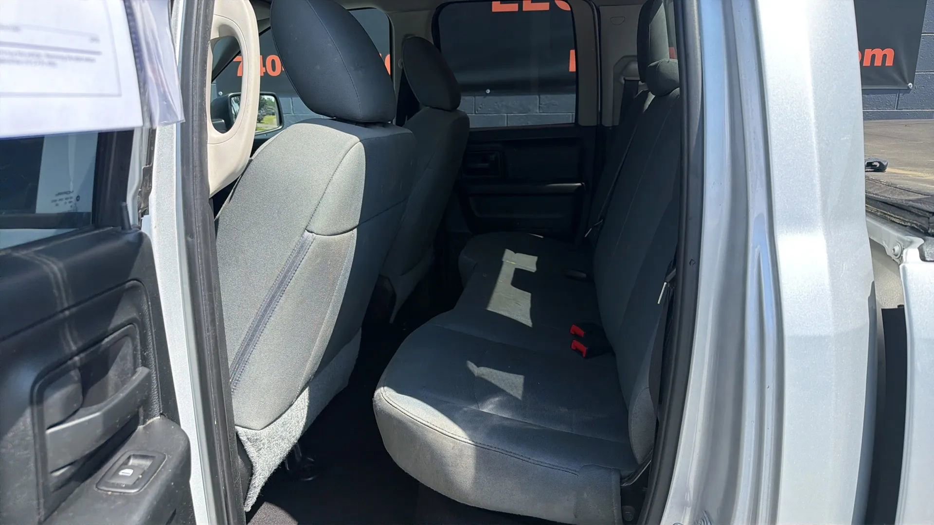 Used 2017 RAM 1500 Express AWD/4WD image 12