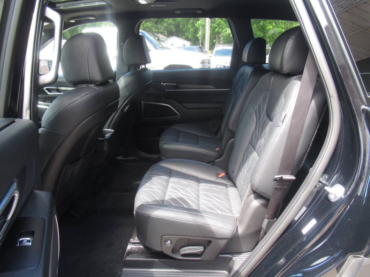 Used 2025 Kia Telluride EX X-Line AWD/4WD image 20