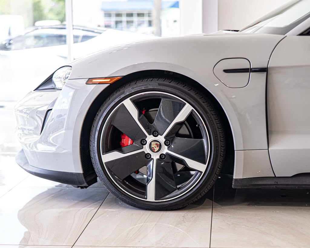 Used 2021 Porsche Taycan 4S w/ Premium Package AWD/4WD image 9