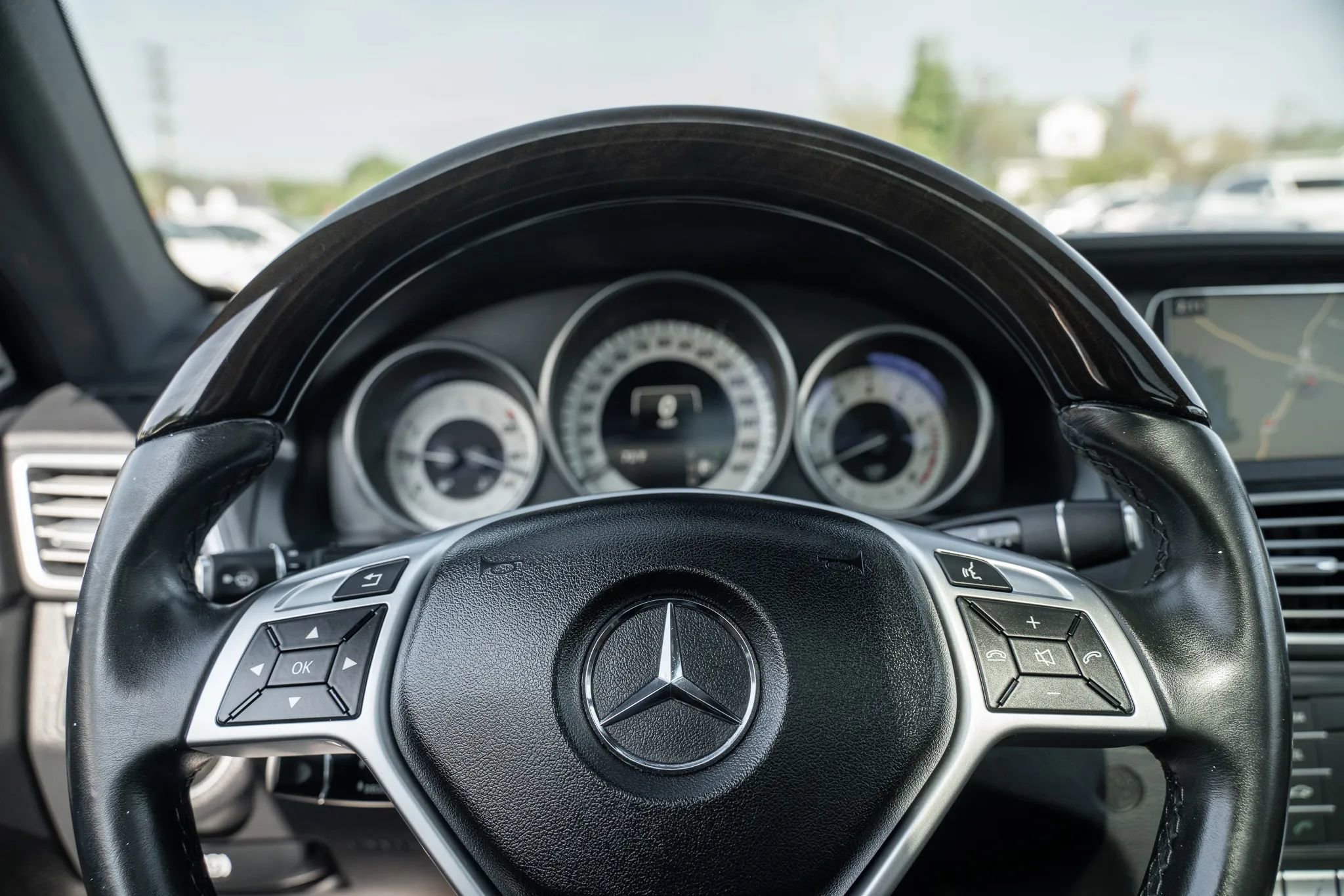 Used 2017 Mercedes-Benz E 400 Coupe w/ Premium 2 Package image 17