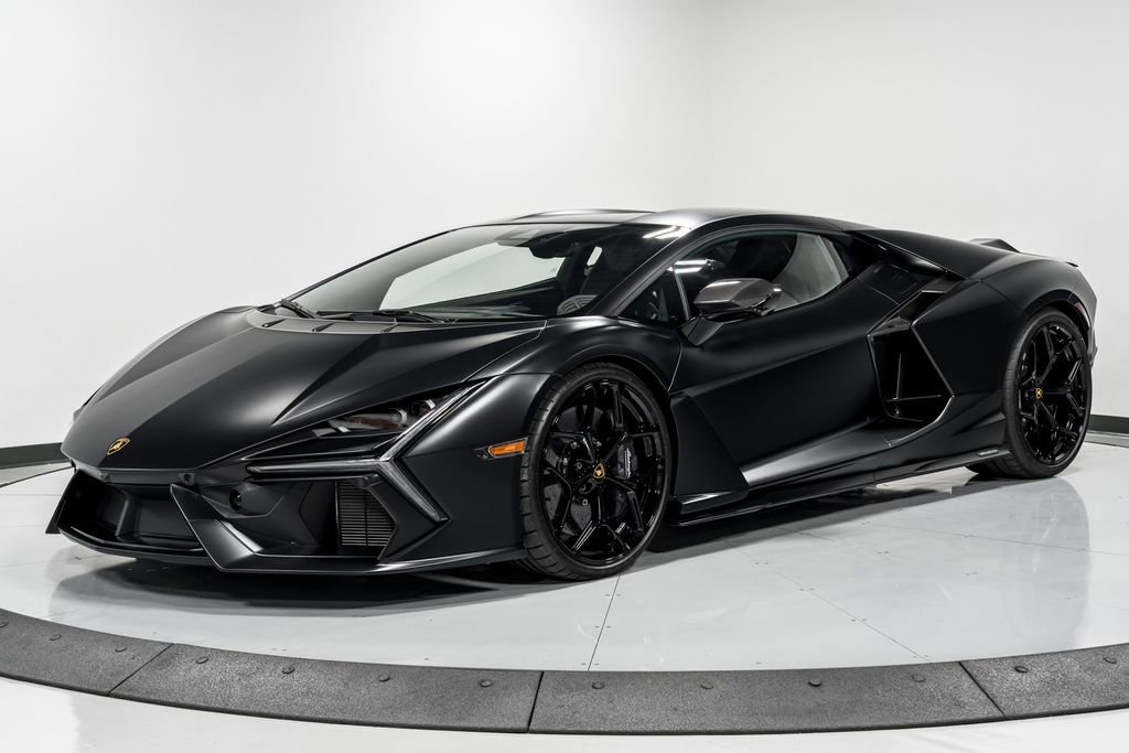 Used 2024 Lamborghini Revuelto image 7
