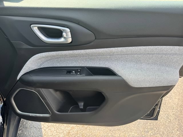 Certified 2024 Jeep Compass Latitude AWD/4WD image 14