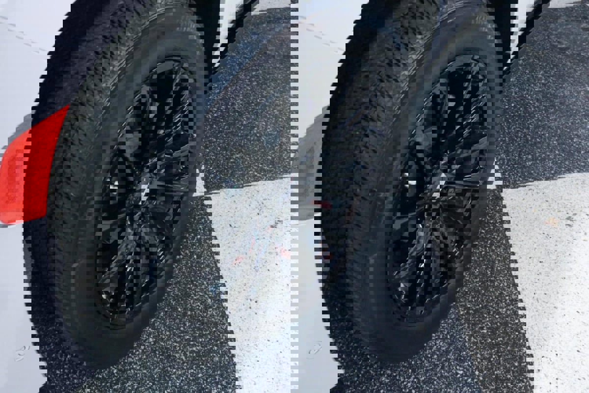 Used 2024 Cadillac Escalade ESV Sport Platinum w/ LPO, ONYX Package image 54