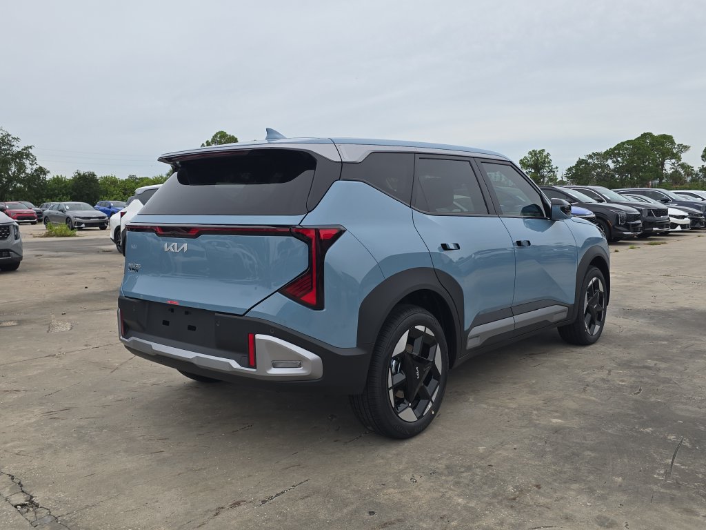 New 2027 Kia Seltos EX FWD image 8