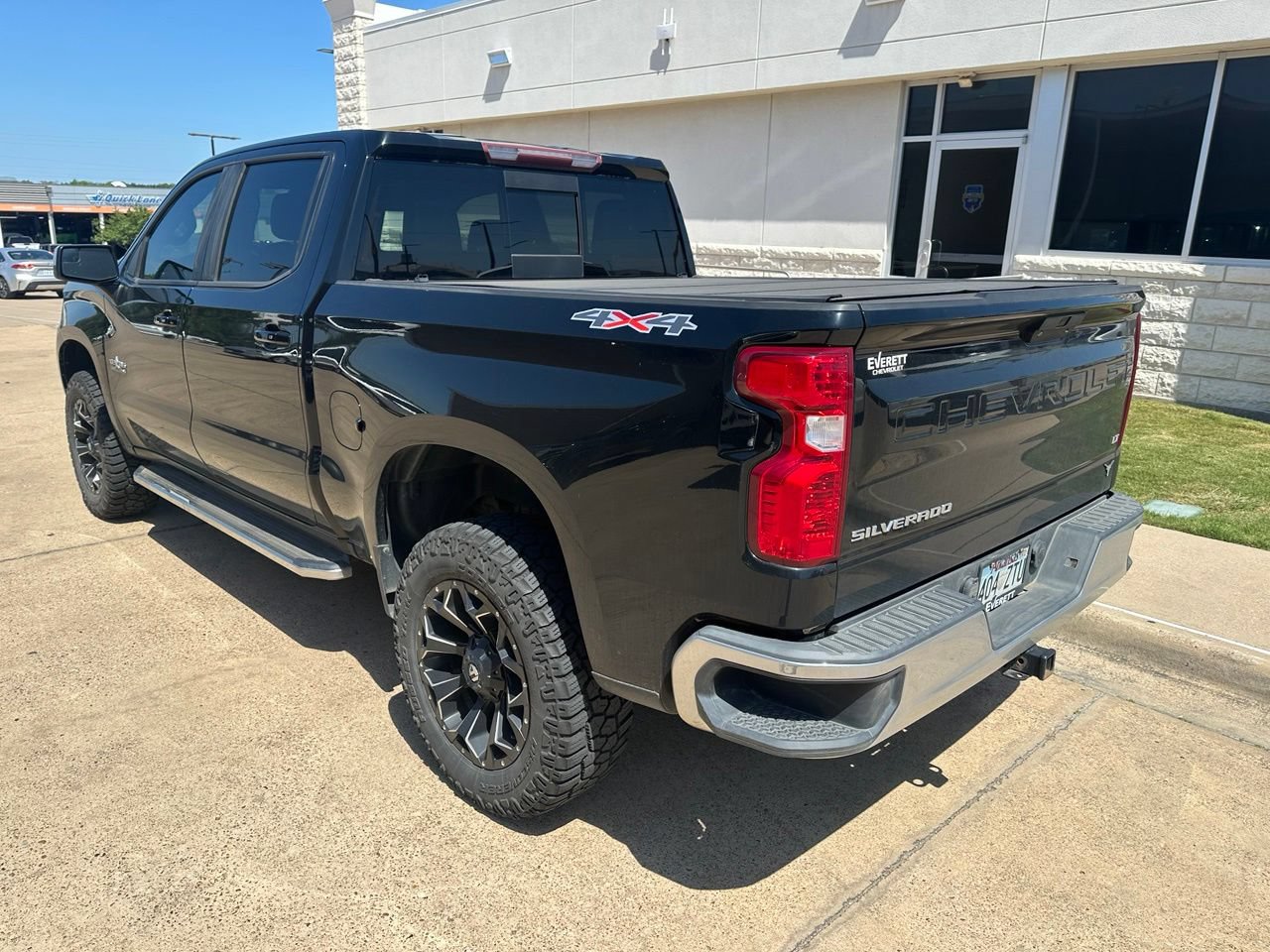 Used 2019 Chevrolet Silverado 1500 LT w/ Texas Edition AWD/4WD image 7