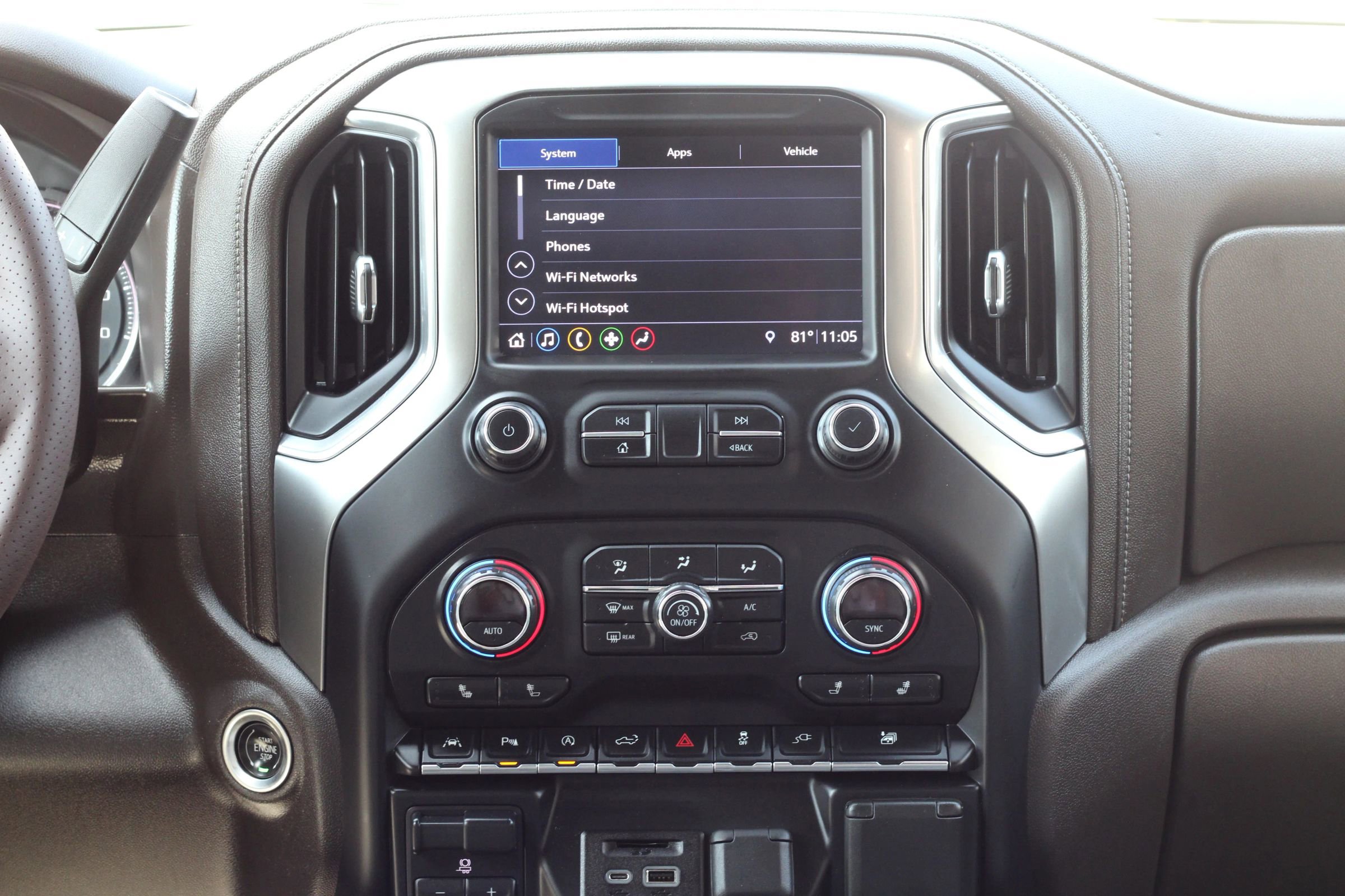 Used 2019 Chevrolet Silverado 1500 LT w/ Convenience Package AWD/4WD image 17