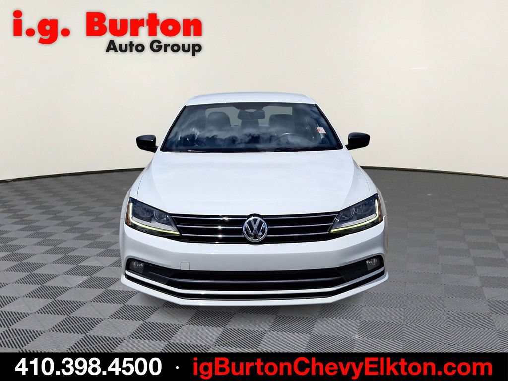 Used 2017 Volkswagen Jetta Sport FWD video 2