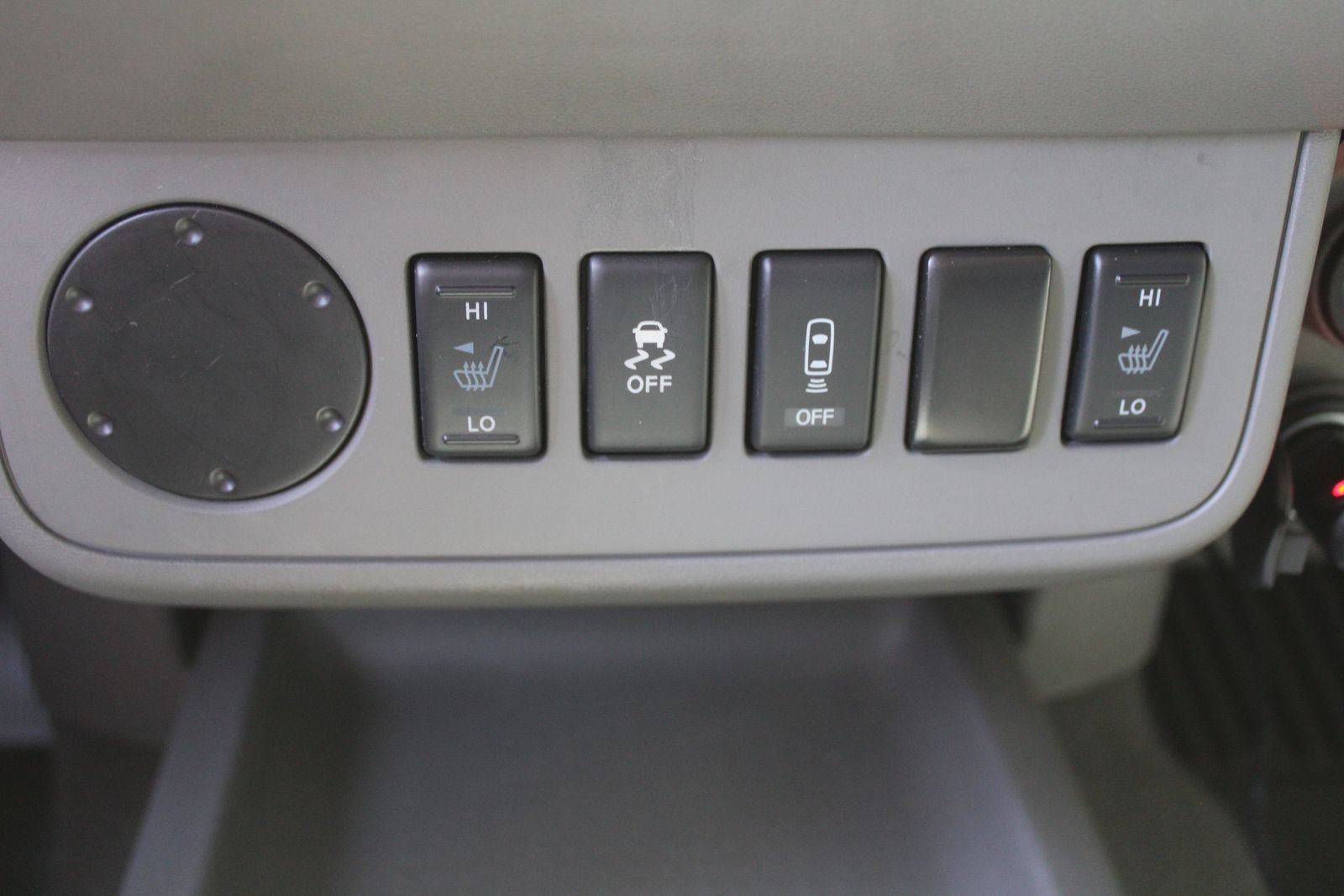 Used 2019 Nissan Frontier SV w/ Value Truck Package RWD image 33
