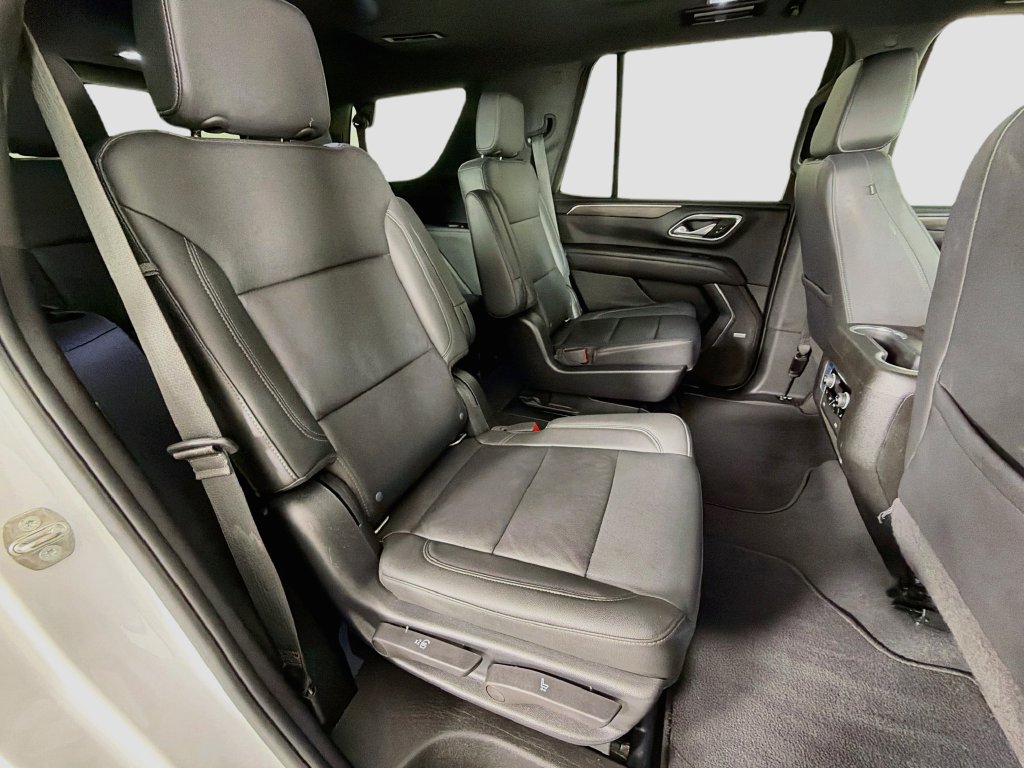 Used 2022 Chevrolet Tahoe Z71 w/ Luxury Package AWD/4WD image 29