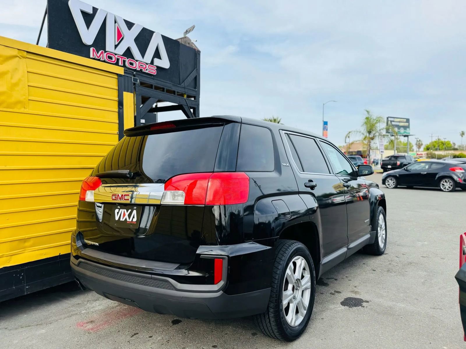 Used 2017 GMC Terrain SLE image 4