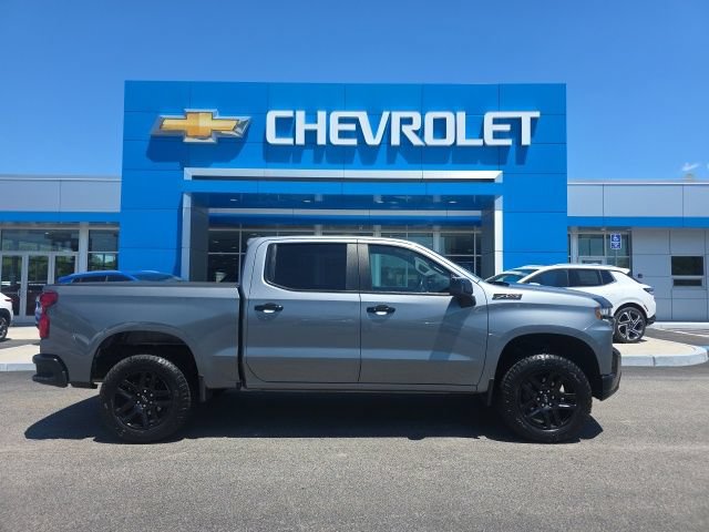 Used 2022 Chevrolet Silverado 1500 LT Trail Boss w/ Convenience Package II AWD/4WD image 2