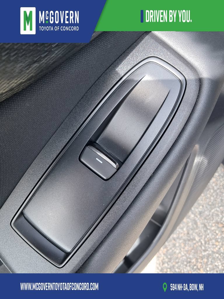 Used 2025 Subaru Outback Premium AWD/4WD image 19