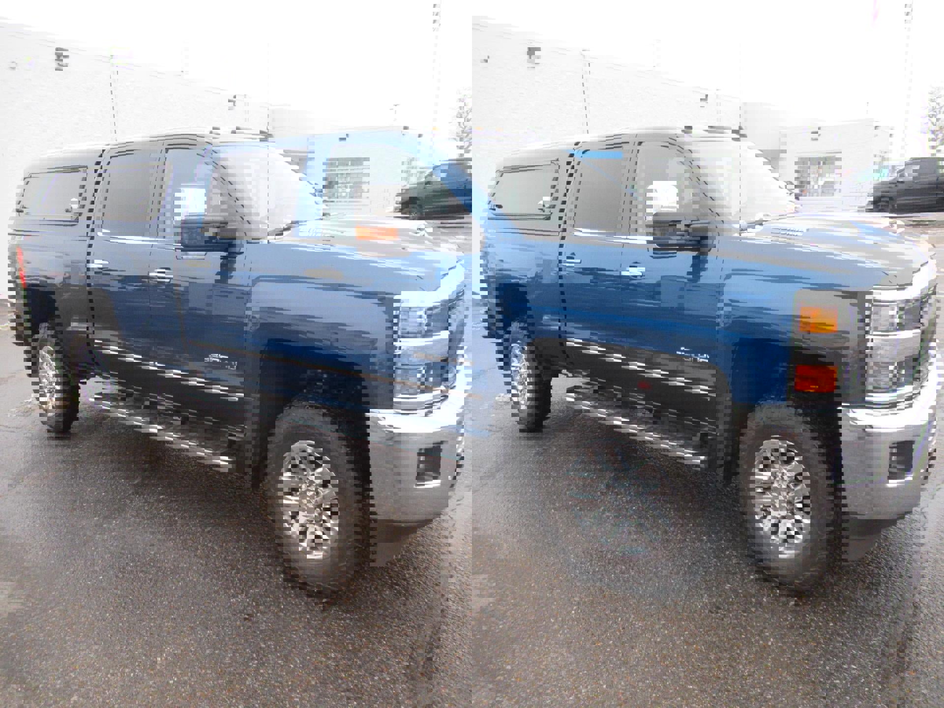 Used 2017 Chevrolet Silverado 3500 LTZ w/ Duramax Plus Package image 3