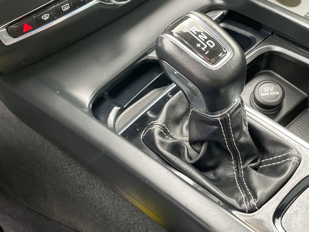 Used 2020 Volvo S60 T6 R-Design image 43