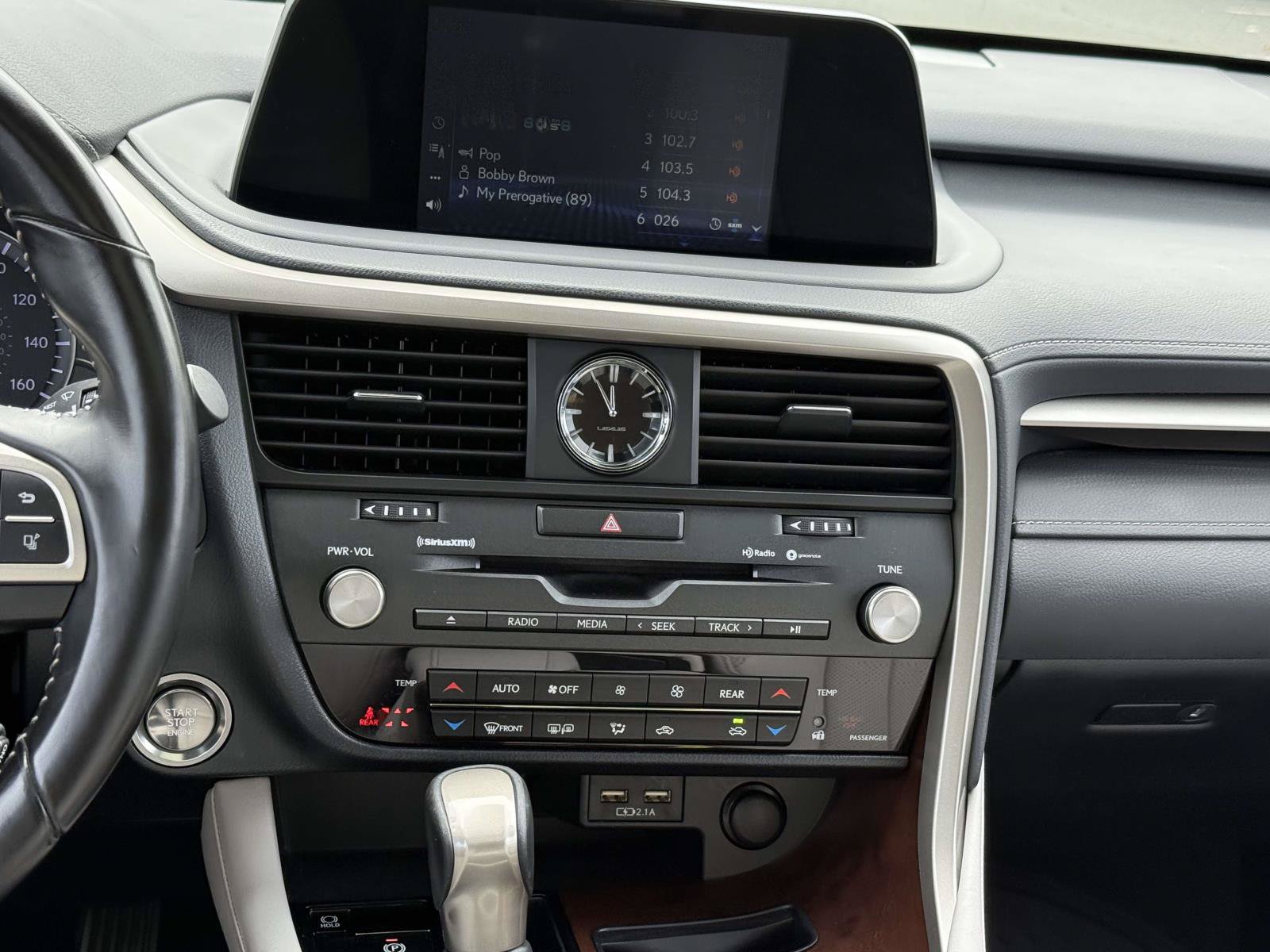 Used 2021 Lexus RX 350L Premium w/ Premium Package AWD/4WD image 18