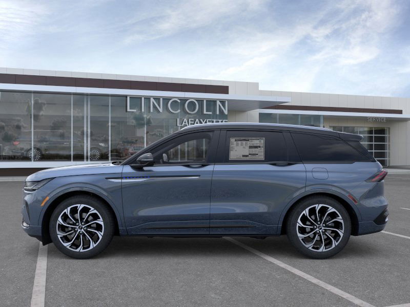 New 2026 Lincoln Nautilus Reserve image 3