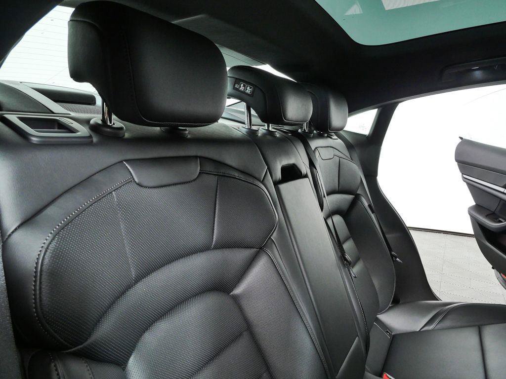 New 2026 Porsche Taycan 4S AWD/4WD image 24