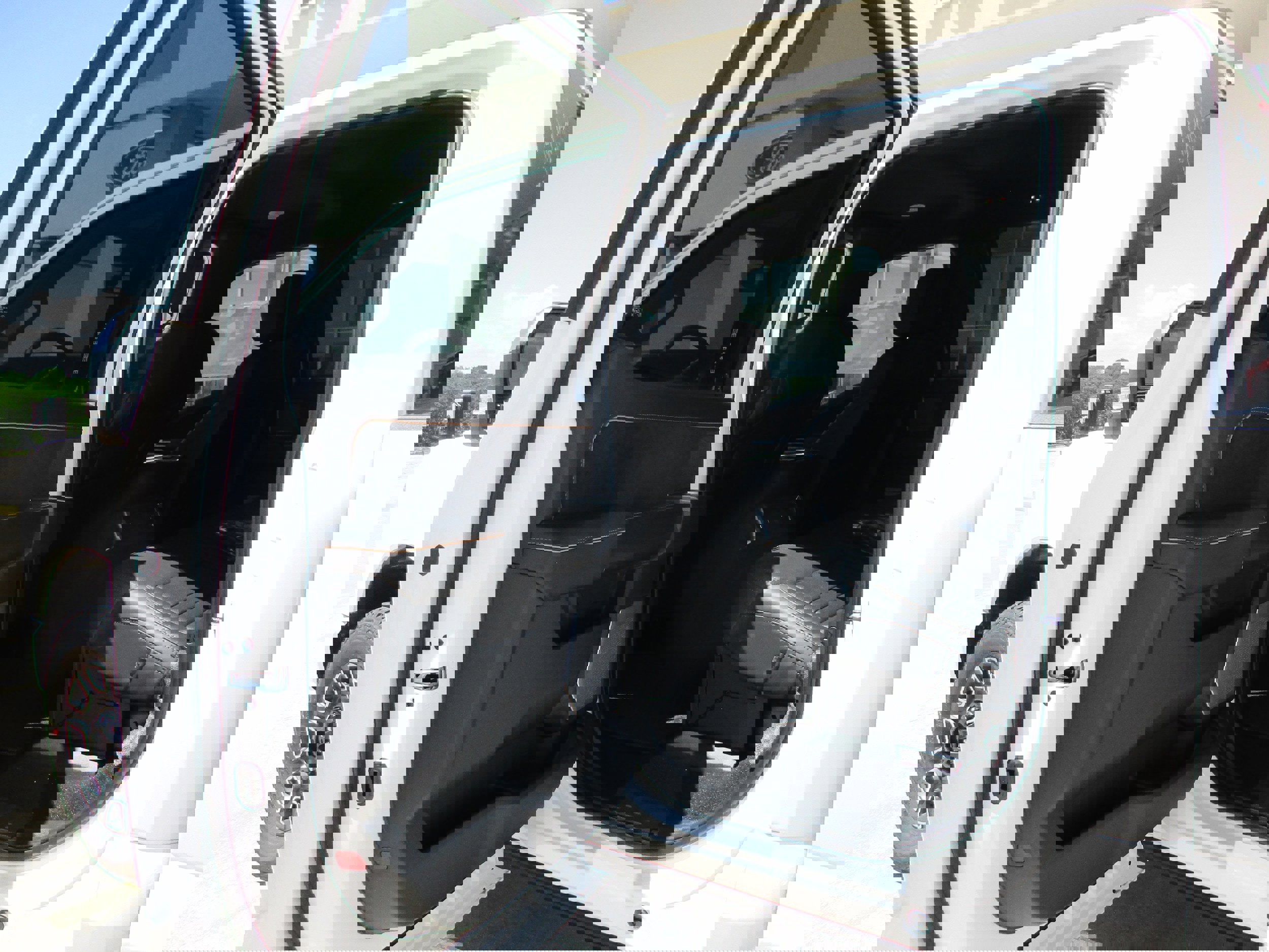 New 2024 Ford F250 Platinum w/ FX4 Off-Road Package image 13