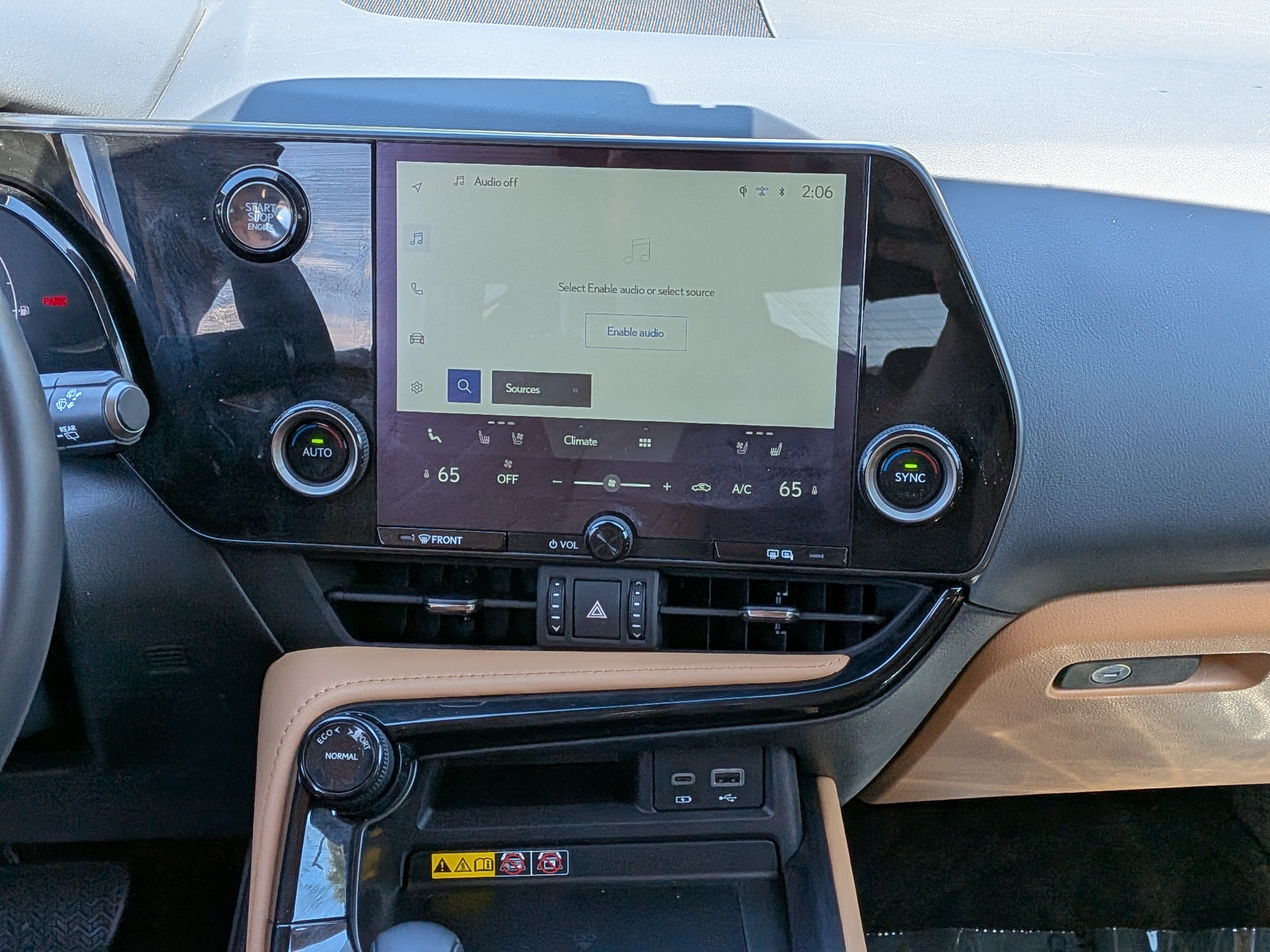 Used 2025 Lexus NX 250 FWD w/ Towing Package (2000 Lbs) image 20