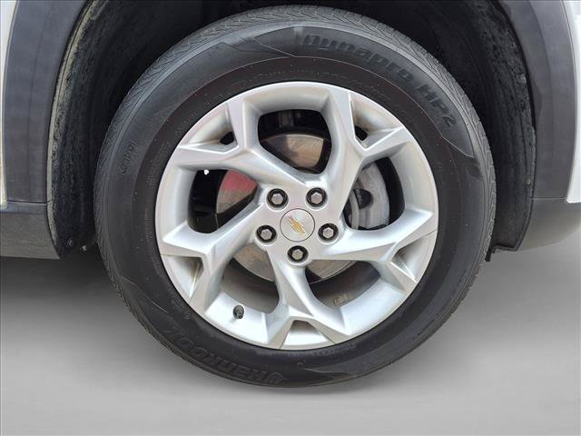 Used 2024 Chevrolet Trax LS w/ LS Convenience Package FWD image 21