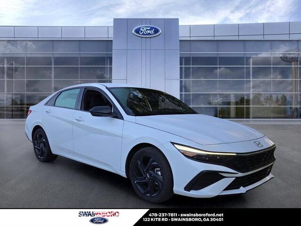 Used 2026 Hyundai Elantra Sport FWD image 1
