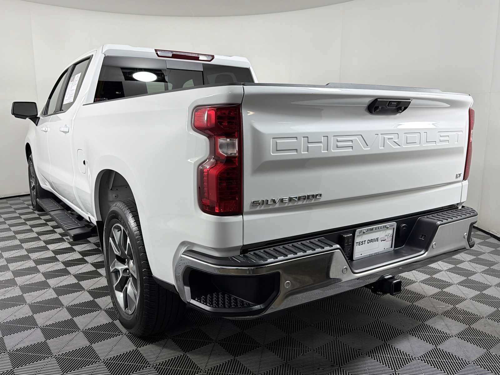 Certified 2025 Chevrolet Silverado 1500 LT w/ All Star Edition Plus RWD image 4