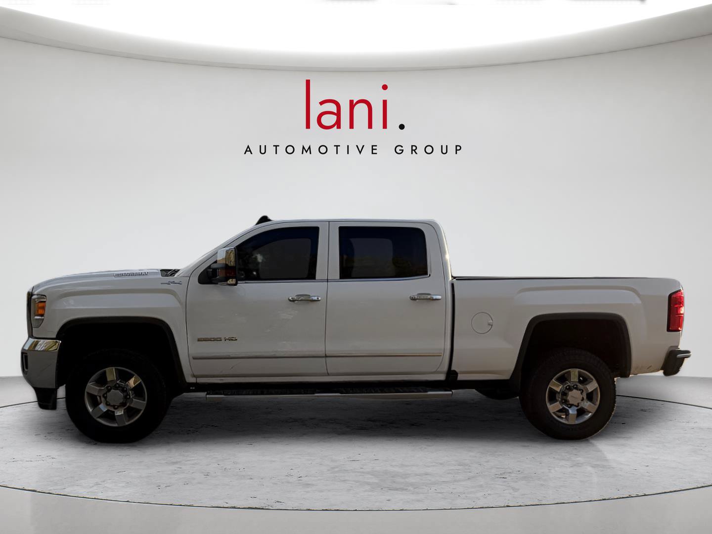 Used 2018 GMC Sierra 2500 SLT w/ Duramax Plus Package AWD/4WD image 35