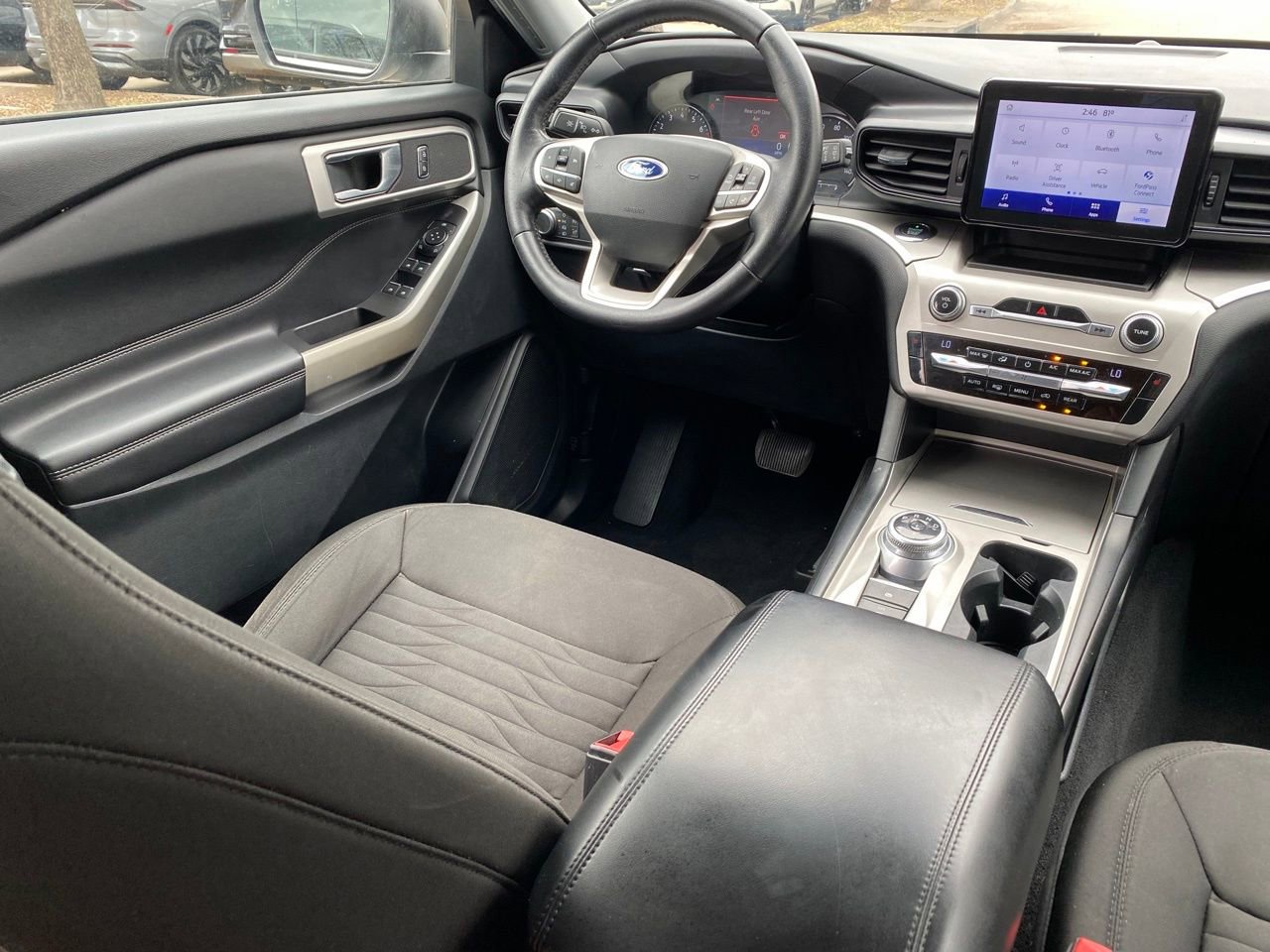 Used 2021 Ford Explorer XLT image 16