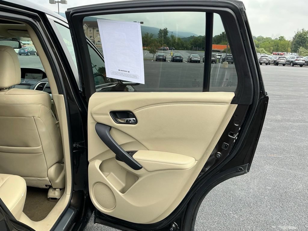 Used 2018 Acura RDX w/ Technology Package AWD/4WD image 32