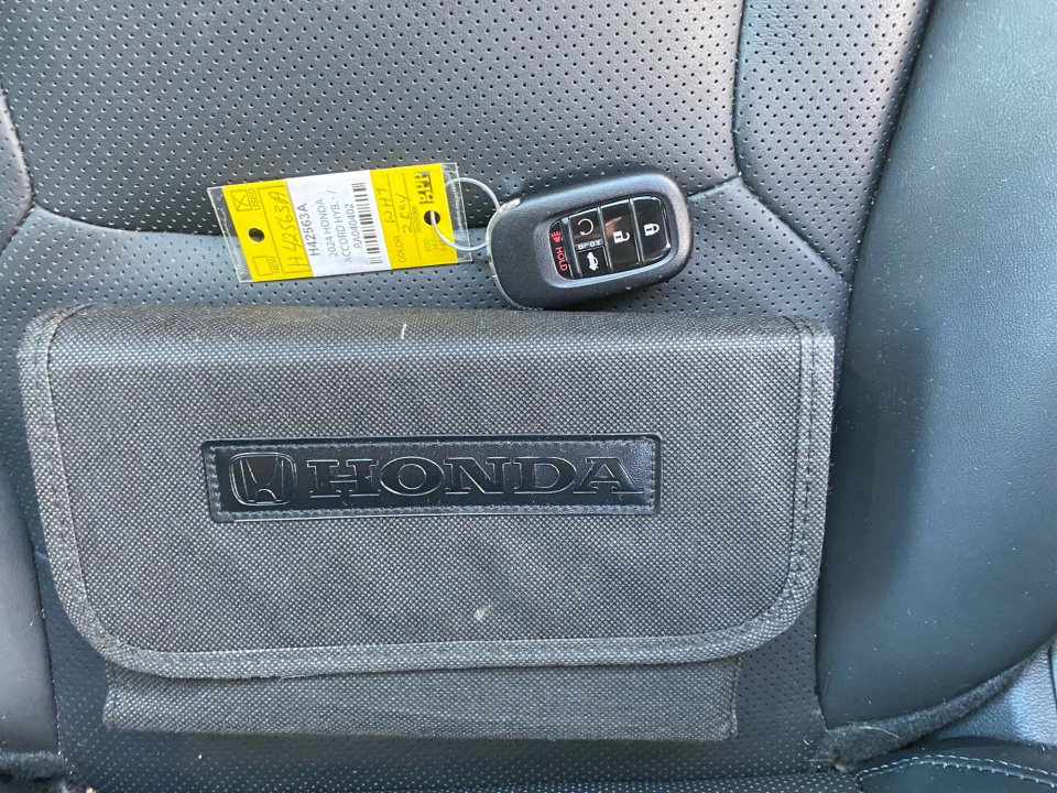 Used 2024 Honda Accord Touring image 38