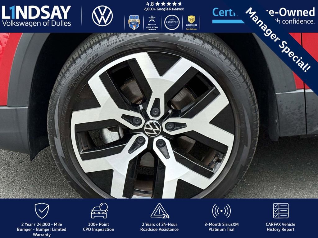 Certified 2022 Volkswagen Taos SEL w/ Panoramic Sunroof Package image 8