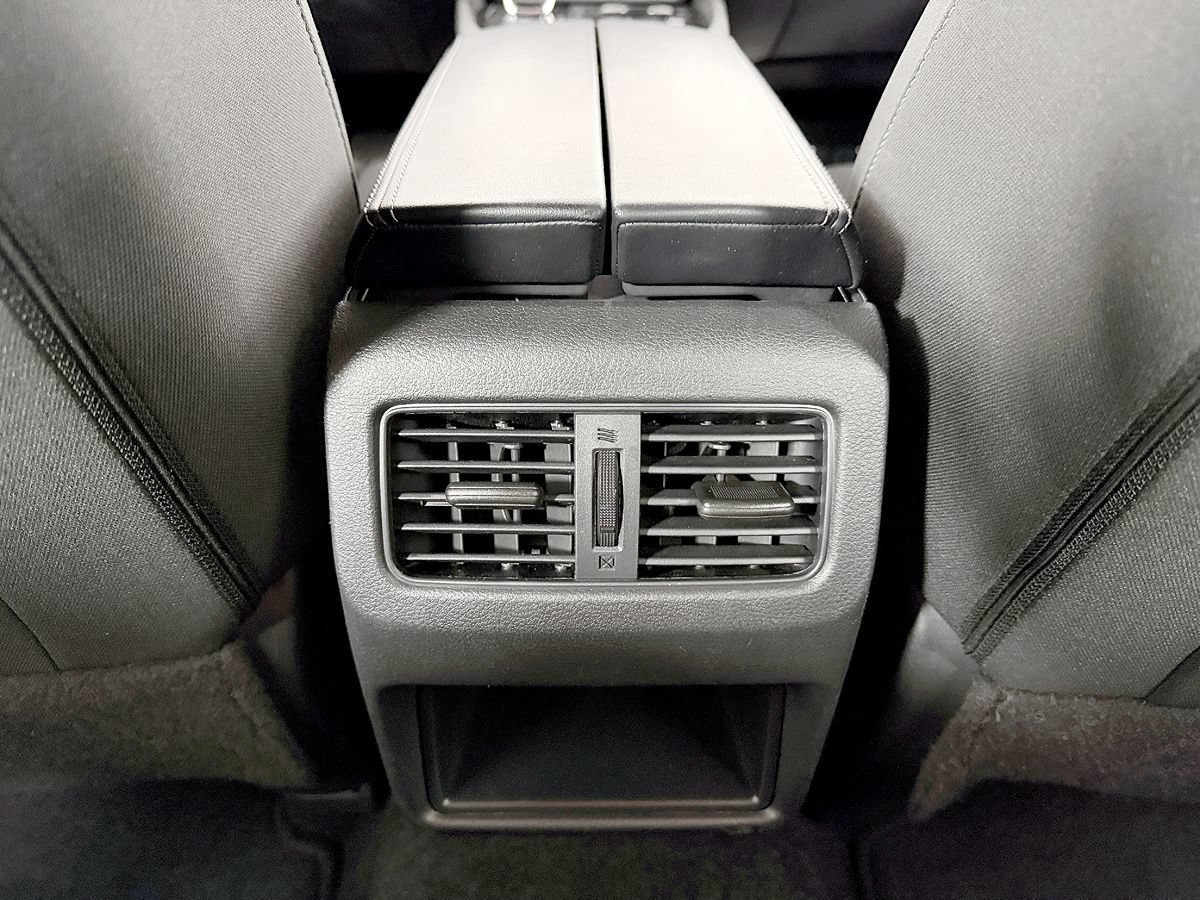 Used 2023 Nissan Rogue S AWD/4WD image 48