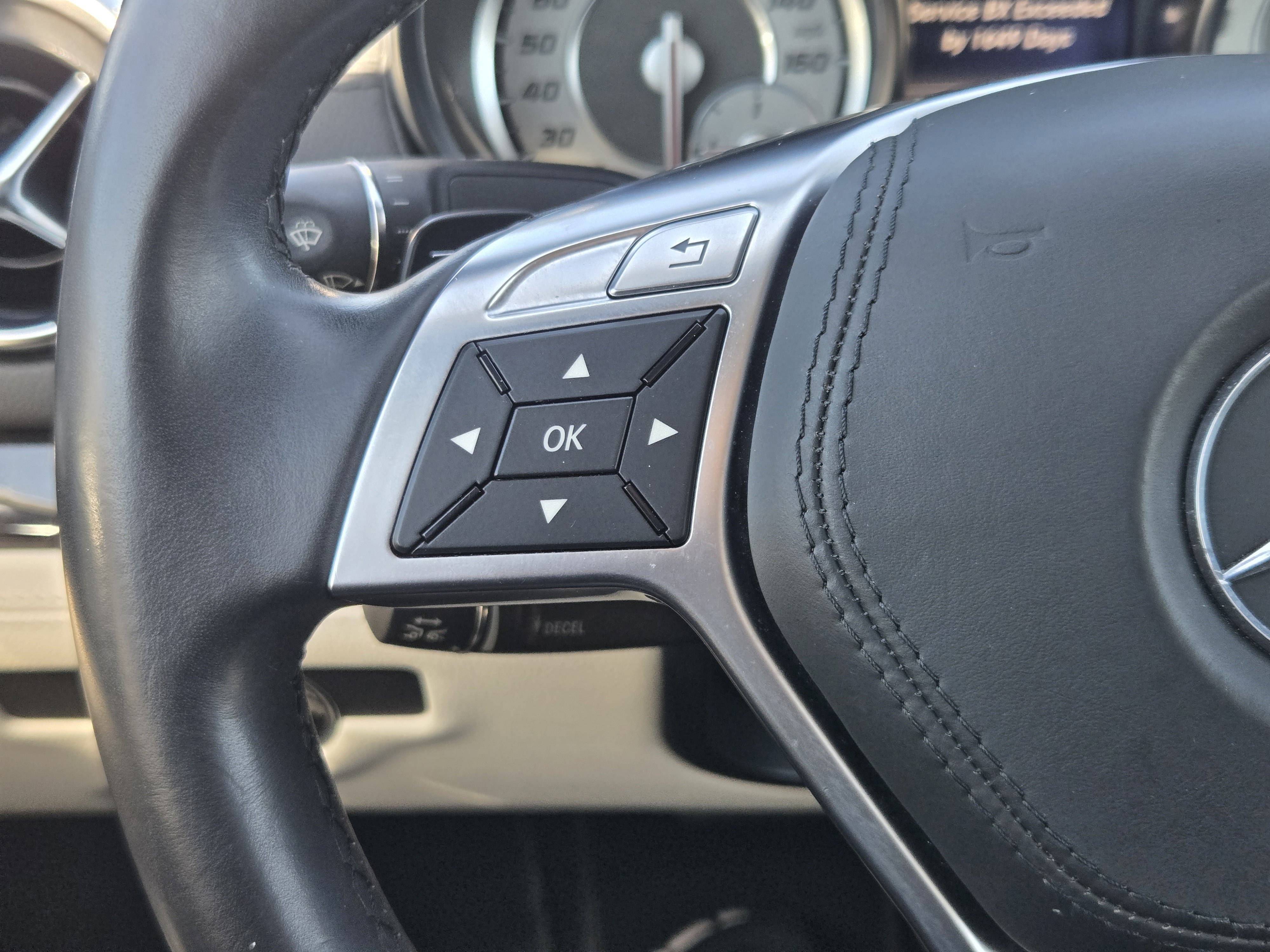 Used 2016 Mercedes-Benz SL 550 image 36