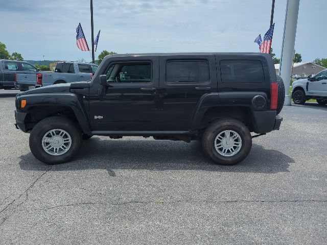 Used 2009 HUMMER H3 w/ Chrome Appearance Package AWD/4WD image 27