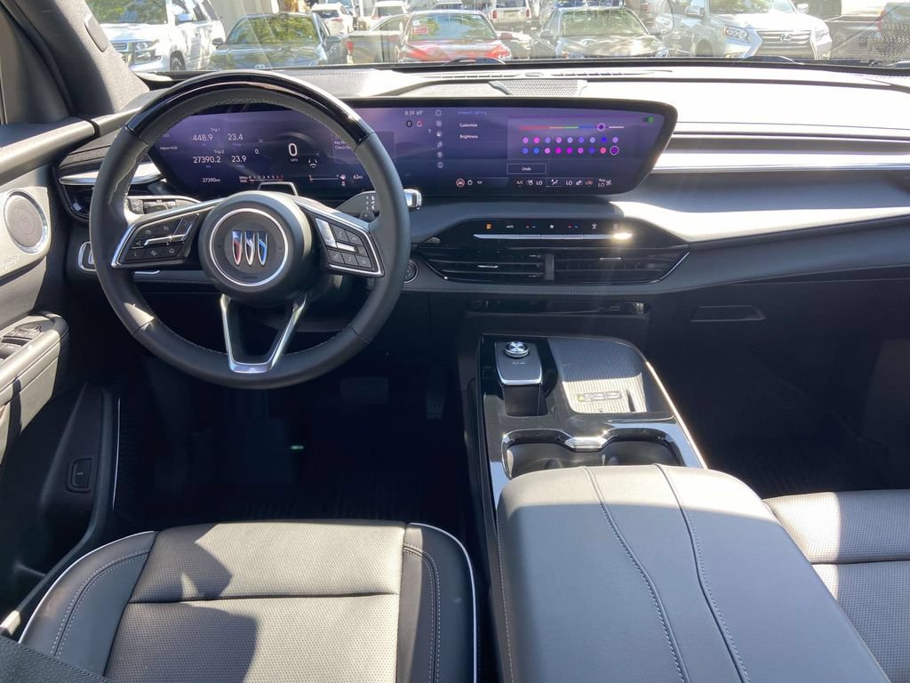 Used 2025 Buick Enclave Avenir w/ Super Cruise Package FWD image 11