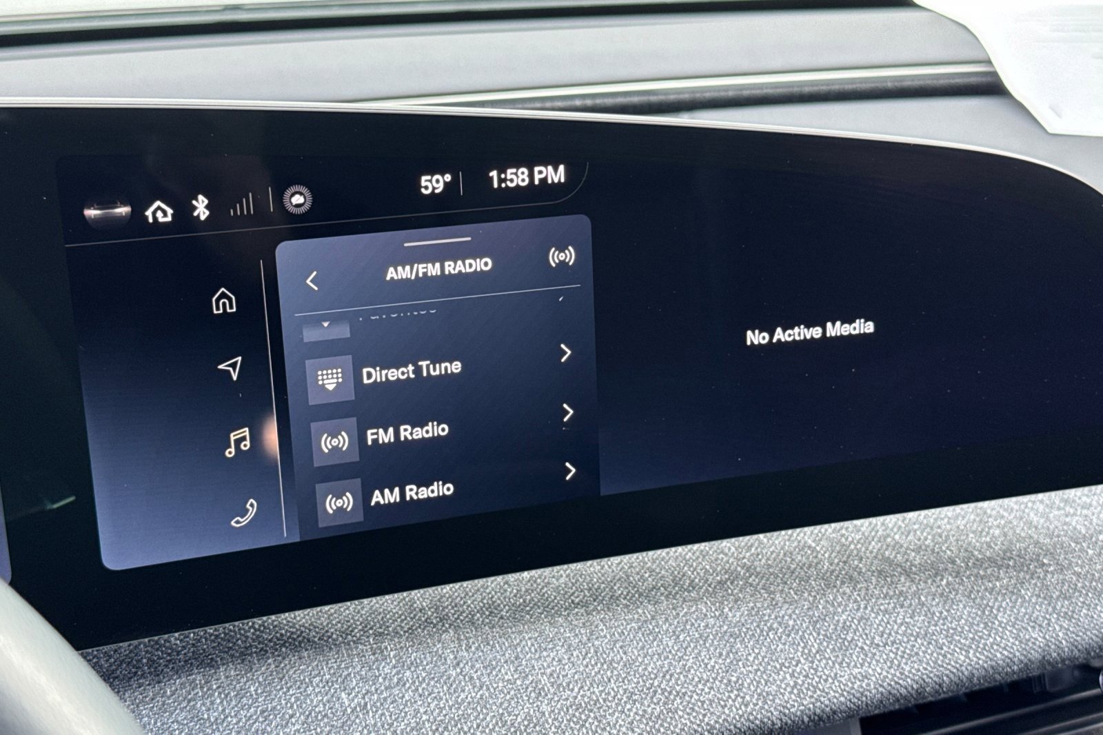 Used 2024 Lucid Air Touring image 16