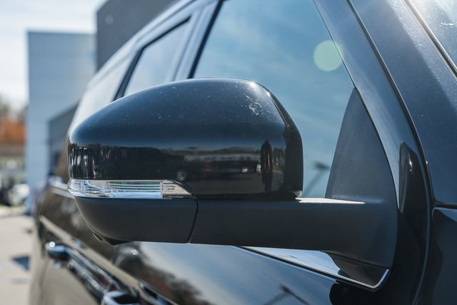 Used 2025 Ford Expedition Active image 23