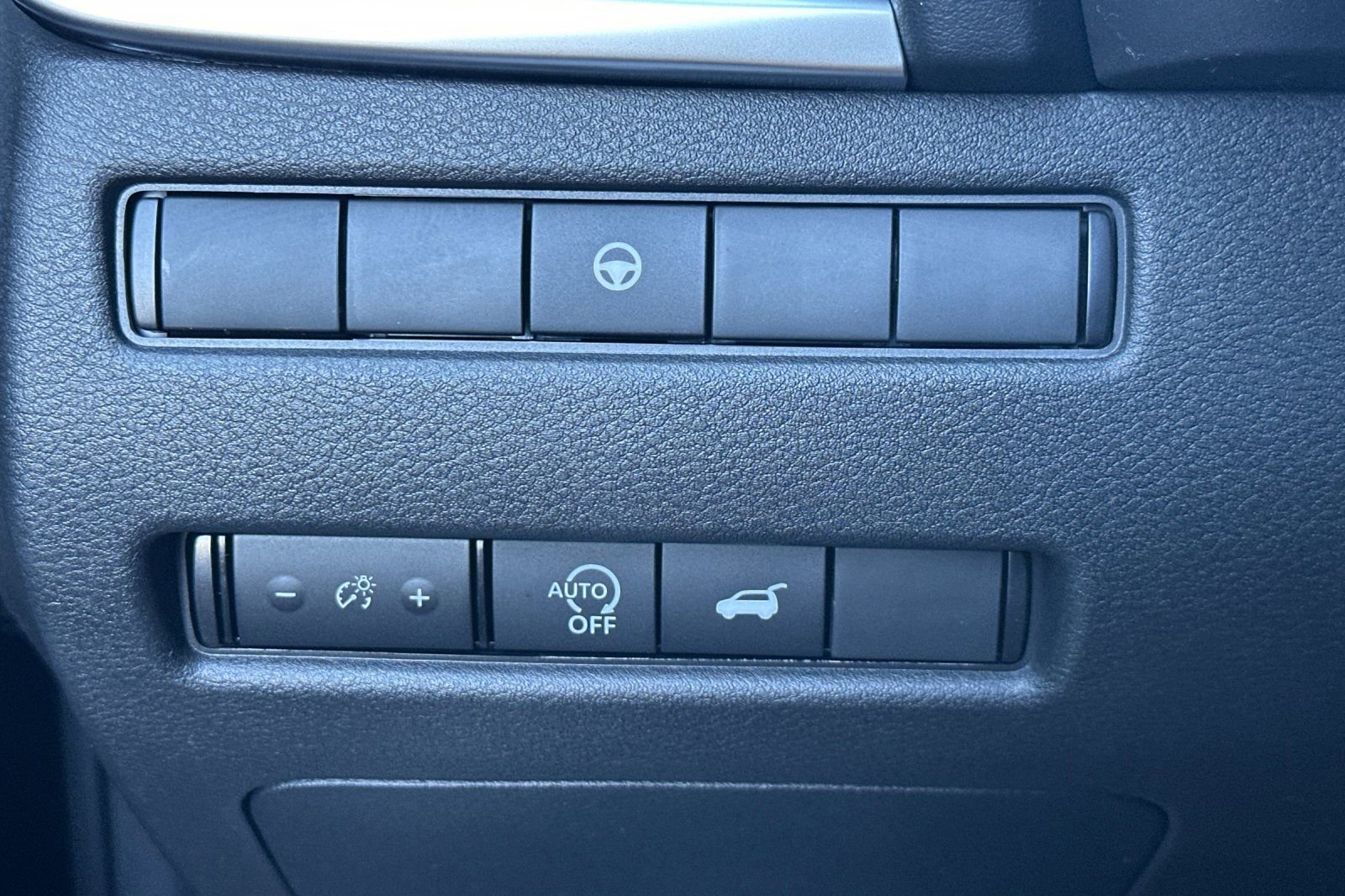 New 2026 Nissan Rogue SV image 31