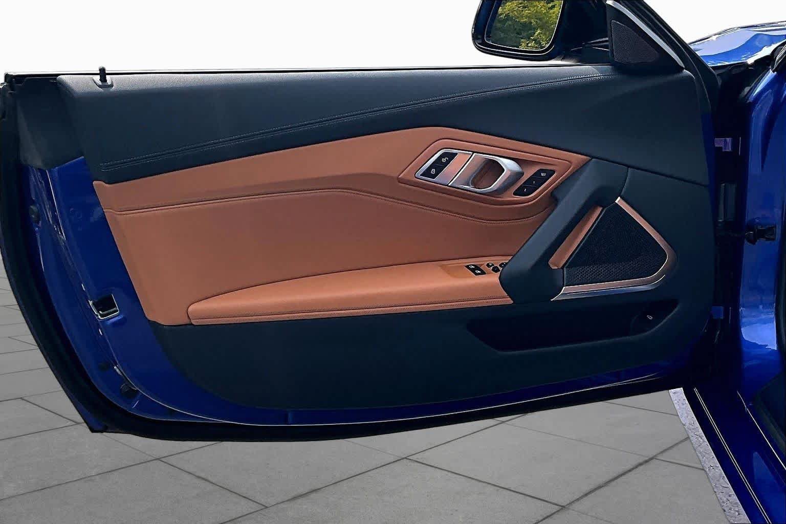 Used 2026 BMW Z4 M40i RWD image 19