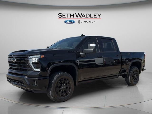 Used 2024 Chevrolet Silverado 2500 LTZ w/ LTZ Plus Package image 3