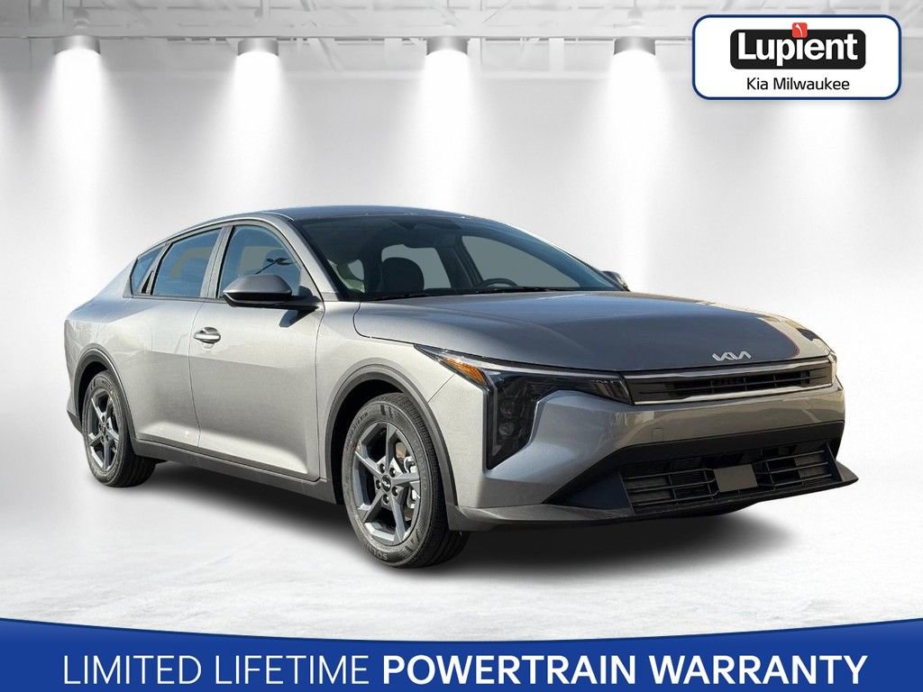 New 2025 Kia K4 LXS