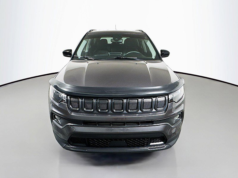 Used 2022 Jeep Compass Latitude image 2