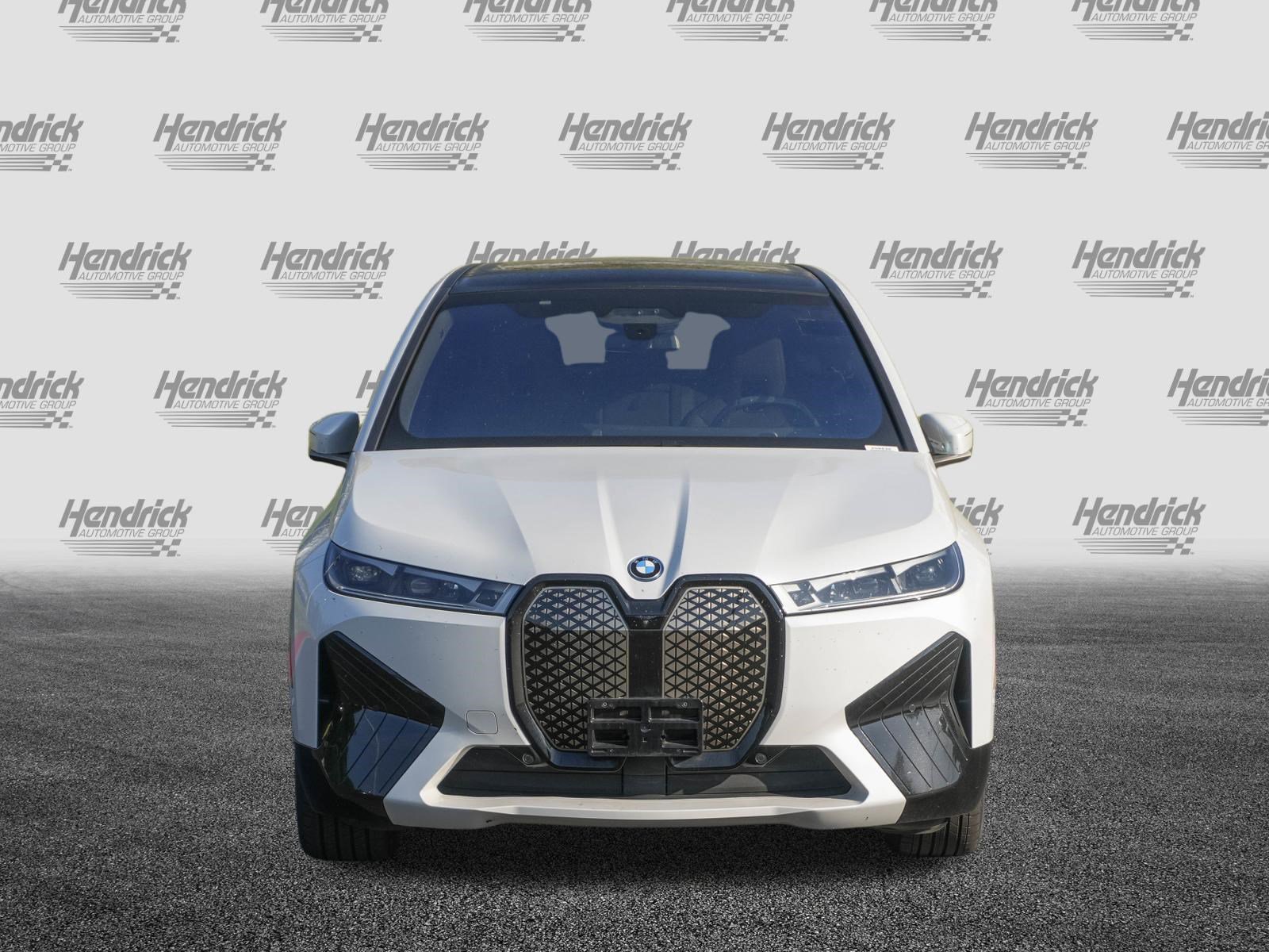 Certified 2023 BMW iX xDrive50 w/ Premium Package AWD/4WD image 3