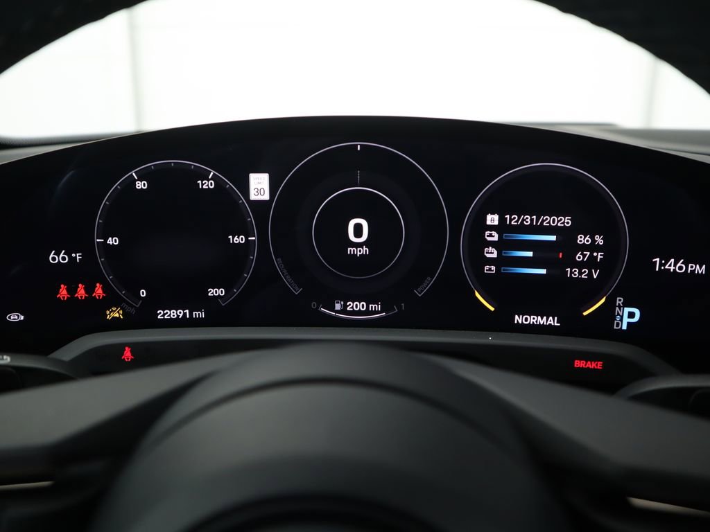 Used 2021 Porsche Taycan image 35