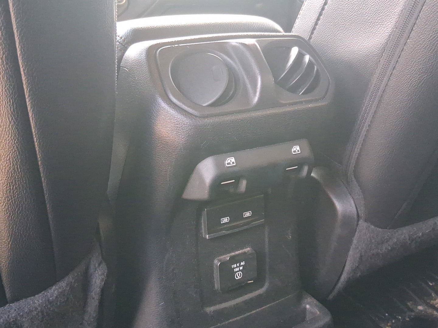 Used 2021 Jeep Wrangler Unlimited Sahara AWD/4WD image 25