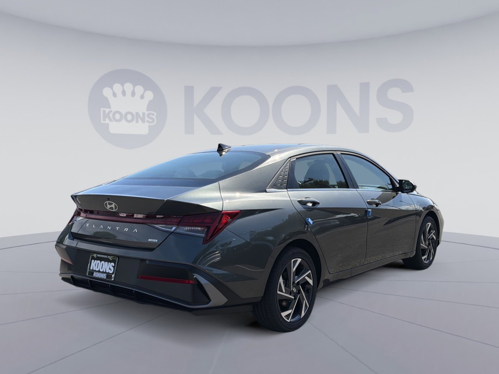 New 2026 Hyundai Elantra Limited FWD image 7